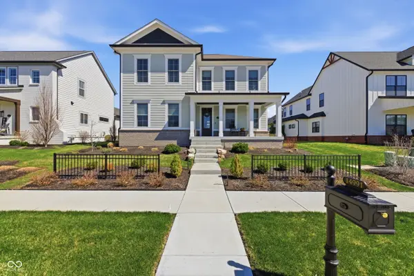 14991 Oak Hollow Lane W, Carmel, IN 46033