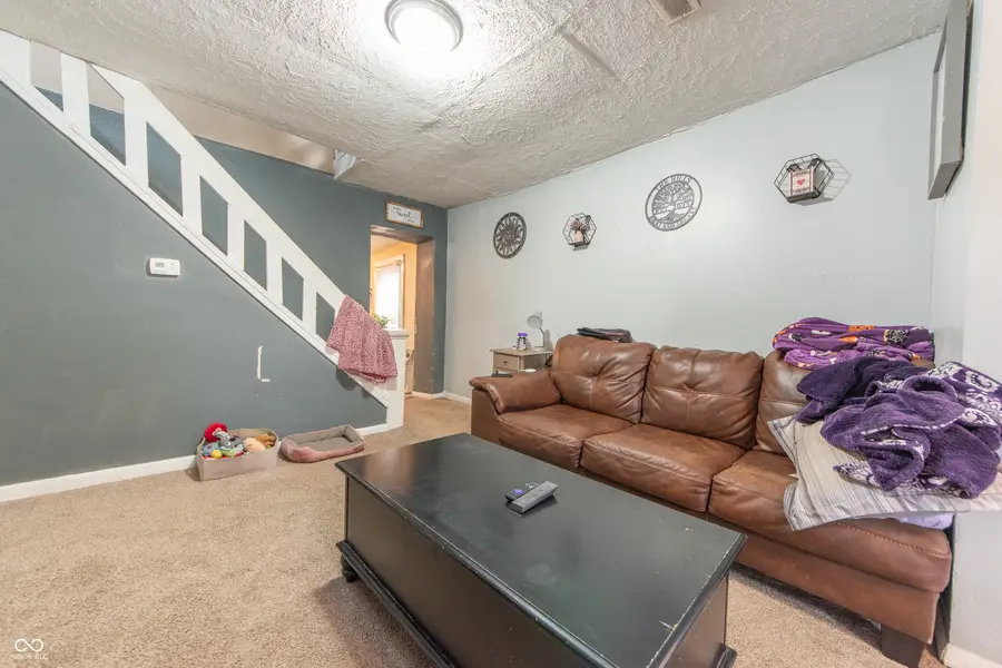 663 S Vine Street, Seymour, IN 47274 - #2