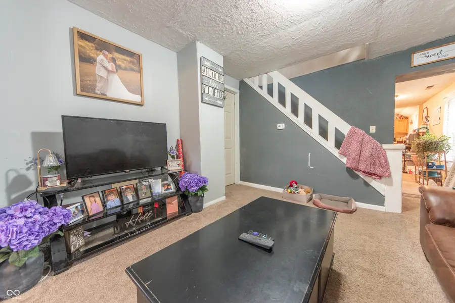 663 S Vine Street, Seymour, IN 47274 - #3