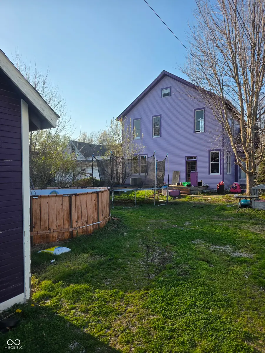 519 W 4th Street, Seymour, IN 47274 - #3