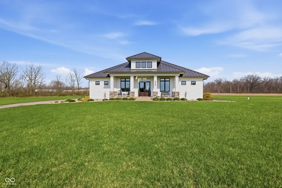8460 Hunt Club Road, Zionsville, IN 46077 - #3