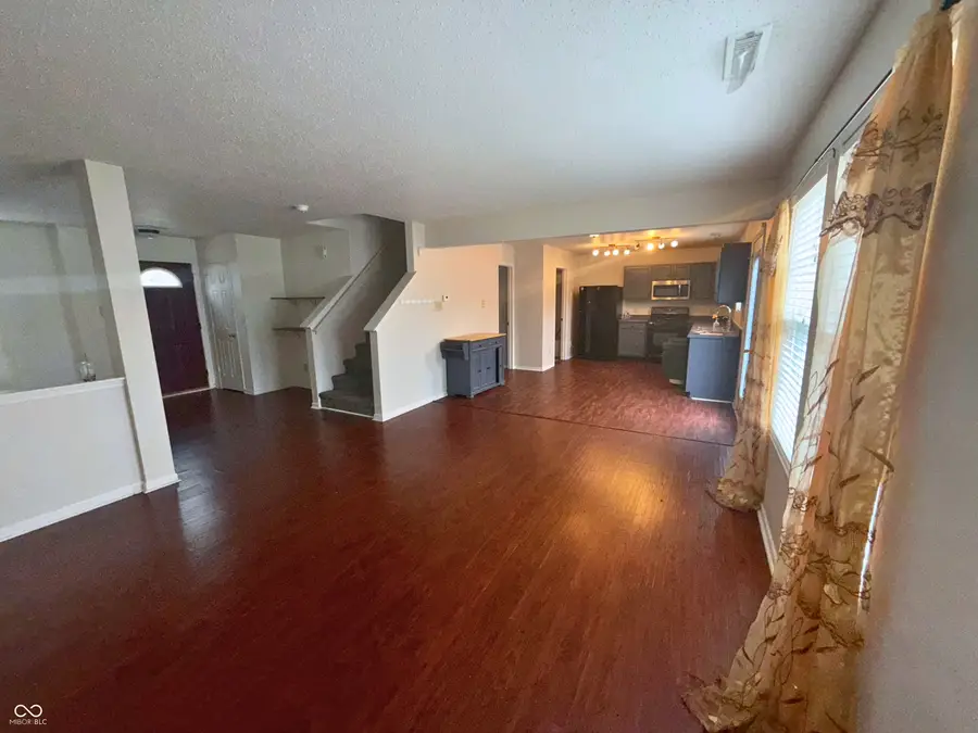 5804 Grassy Bank Drive, Indianapolis, IN 46237 - #3