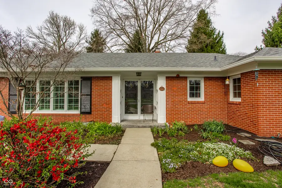 6330 Glen Coe Drive, Indianapolis, IN 46260 - #2