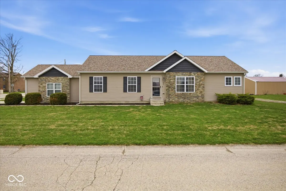 937 E Hendricks Street, Greensburg, IN 47240 - #1