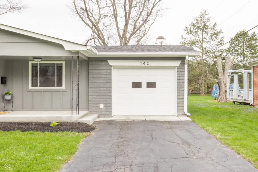 140 N 9th Street, Zionsville, IN 46077 - #3