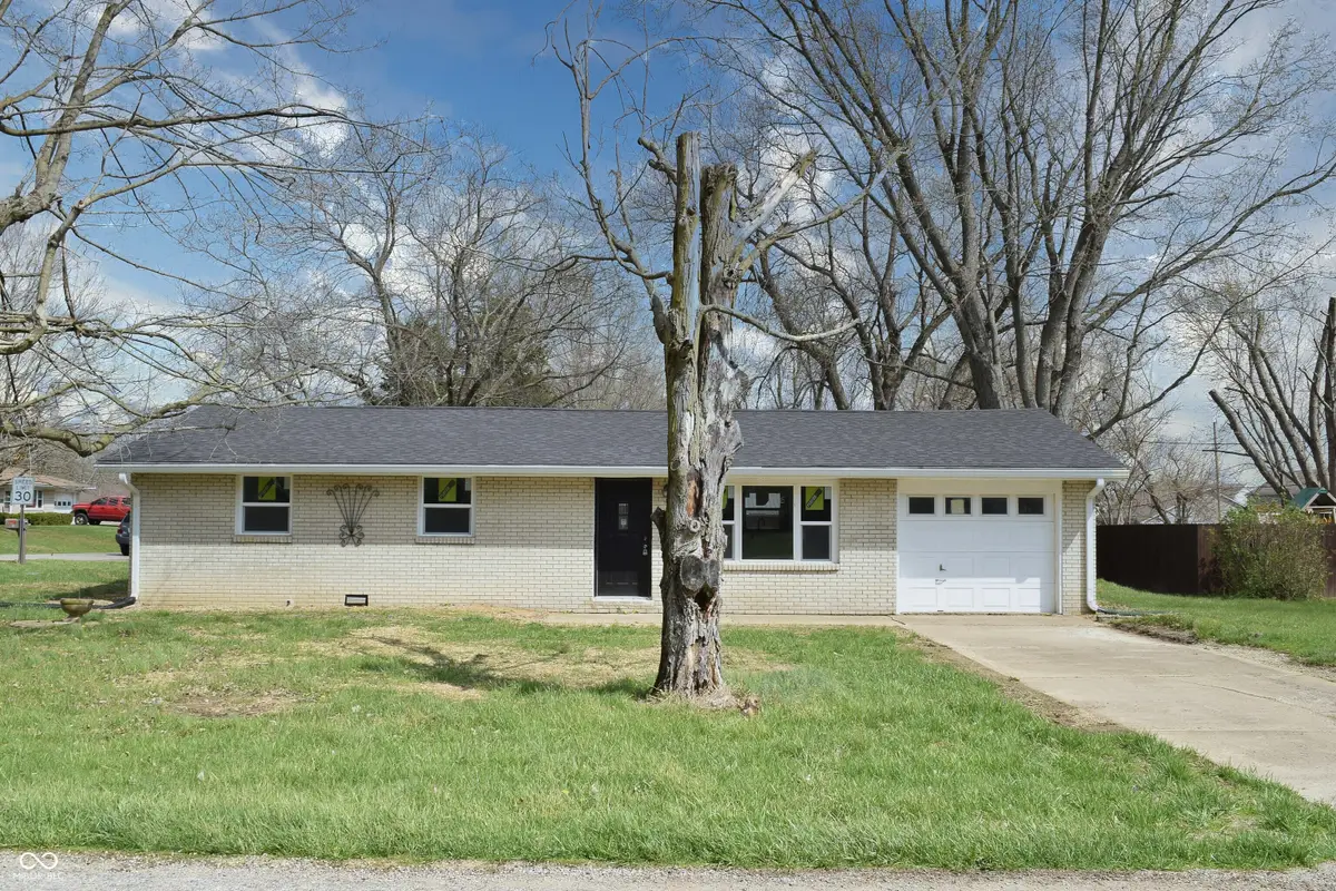 5961 N 200 W, Columbus, IN 47201 - #1