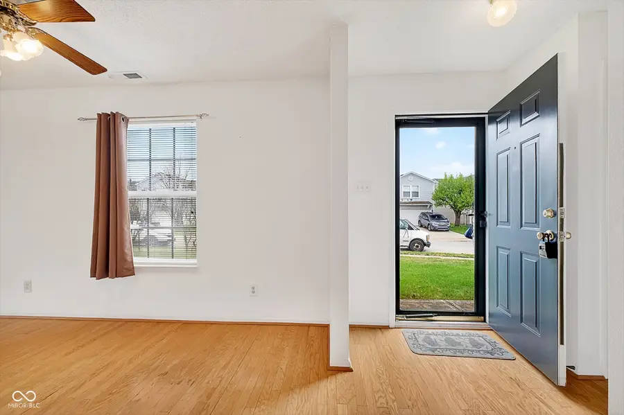 1166 Kenwood Drive, Greenwood, IN 46143 - #3