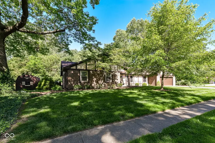 10188 E Lakeshore Drive, Carmel, IN 46033 - #2