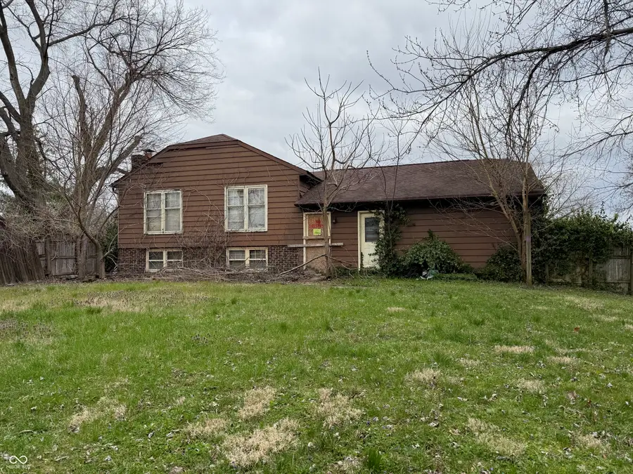 800 Garden Avenue, Seymour, IN 47274 - #3