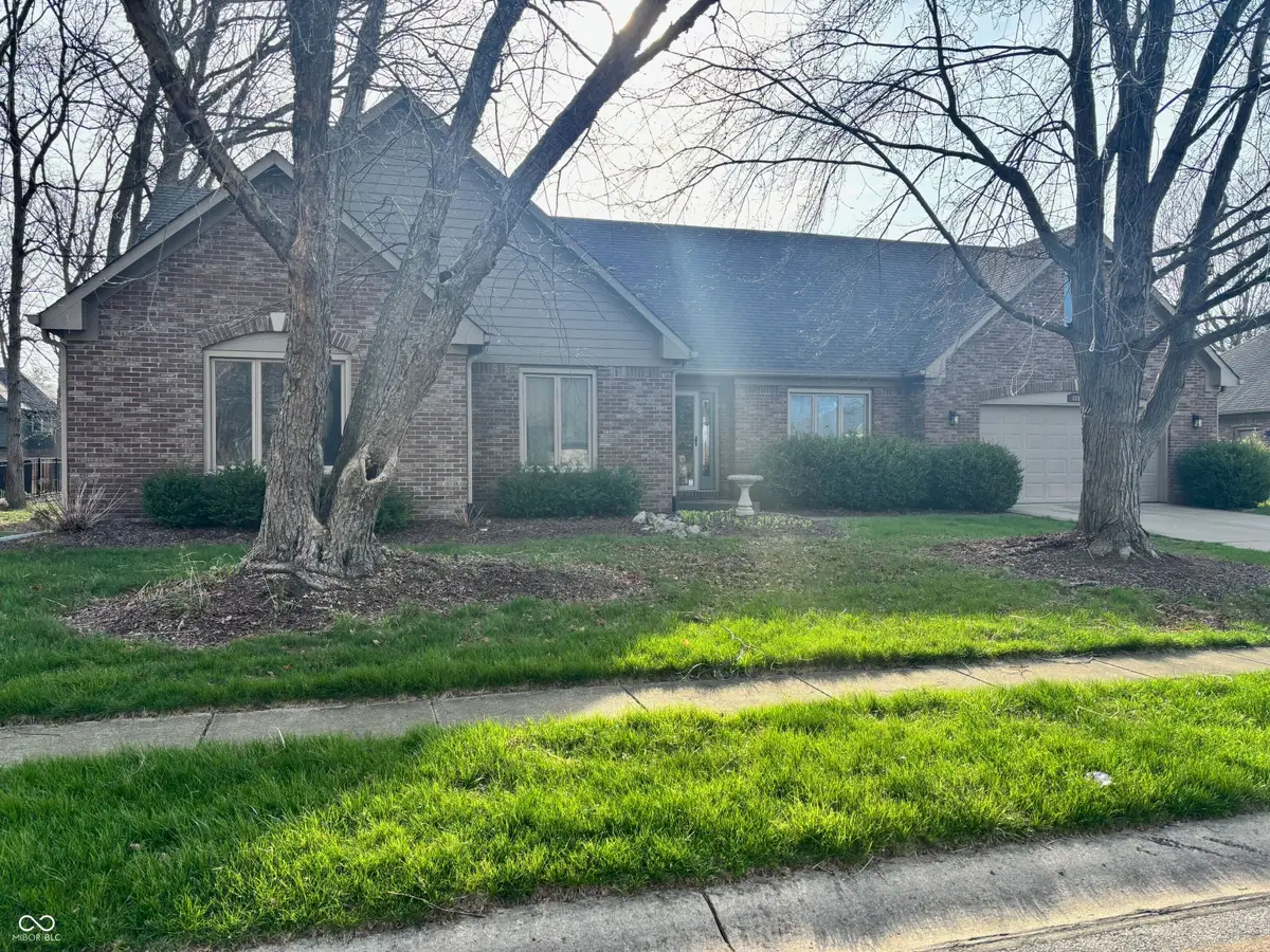 631 Hamlet Drive, Avon, IN 46123 - #1