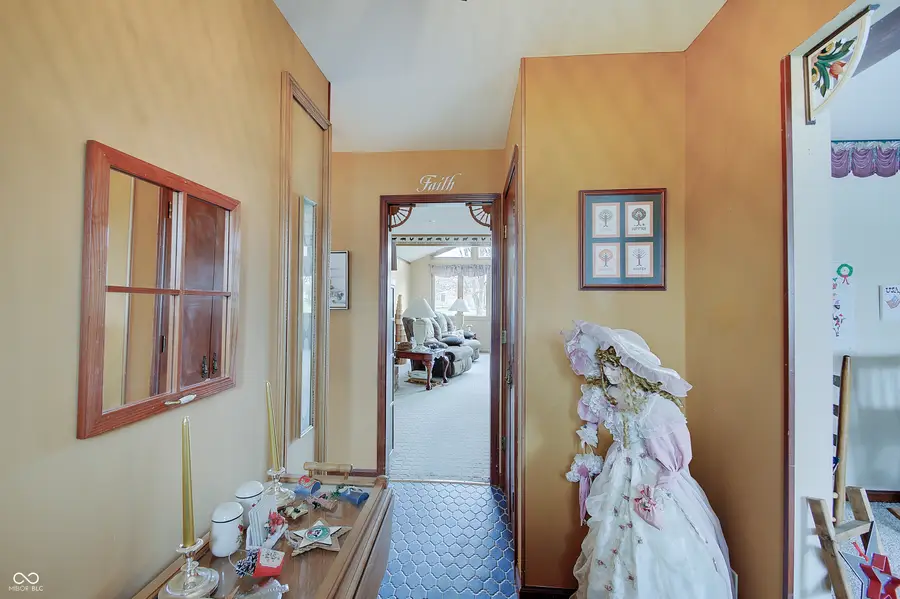 7 Chapman Court, Greenfield, IN 46140 - #3