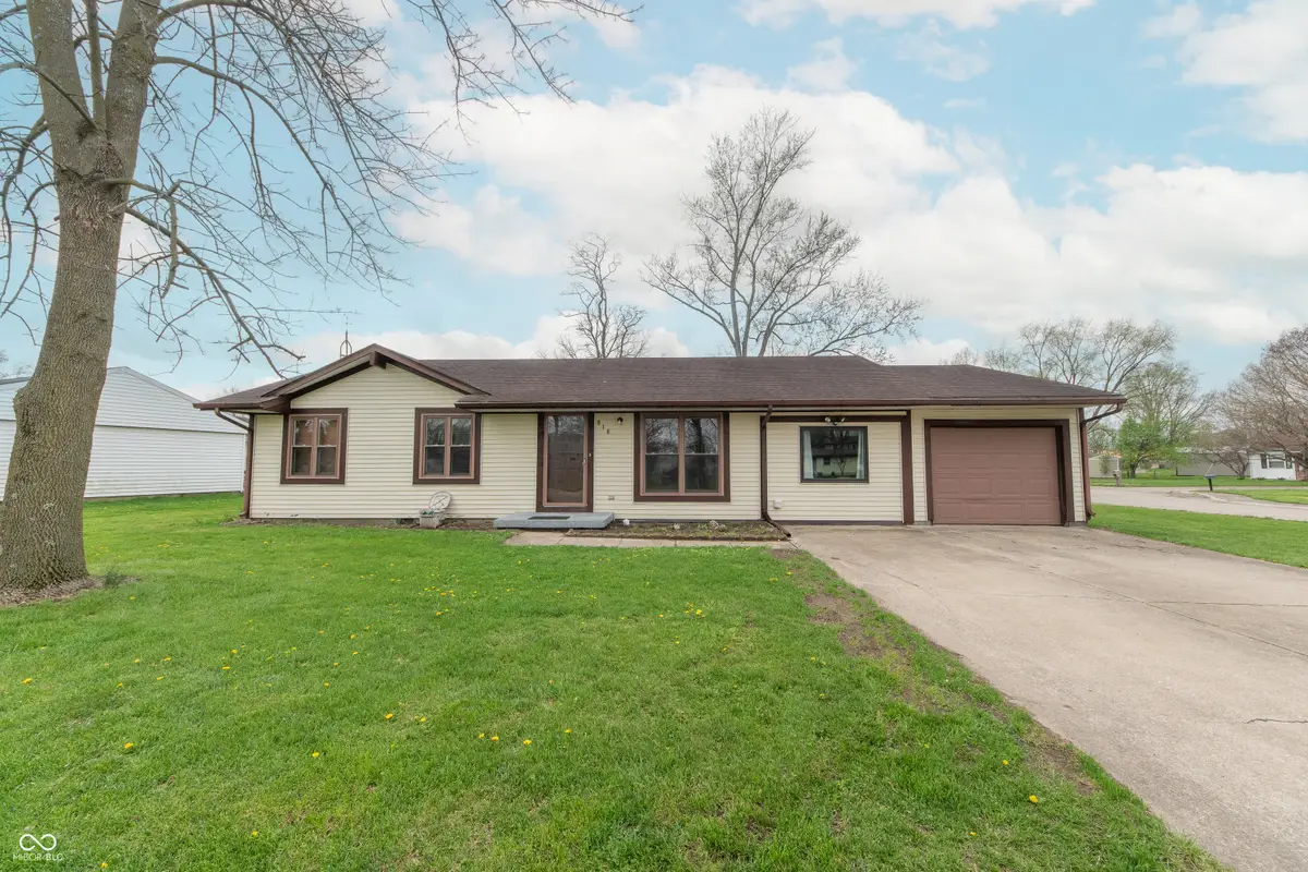 818 Garden Avenue, Seymour, IN 47274 - #1