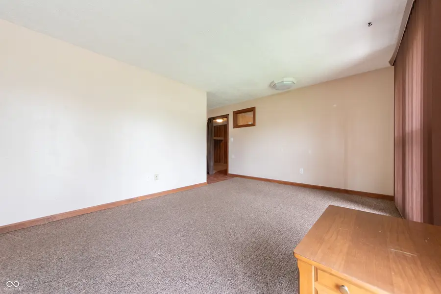 818 Garden Avenue, Seymour, IN 47274 - #3