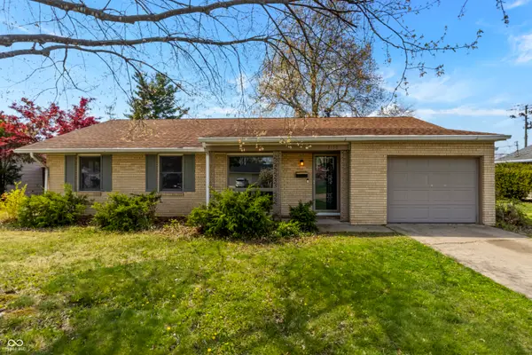 2130 Westline Drive, Columbus, IN 47203