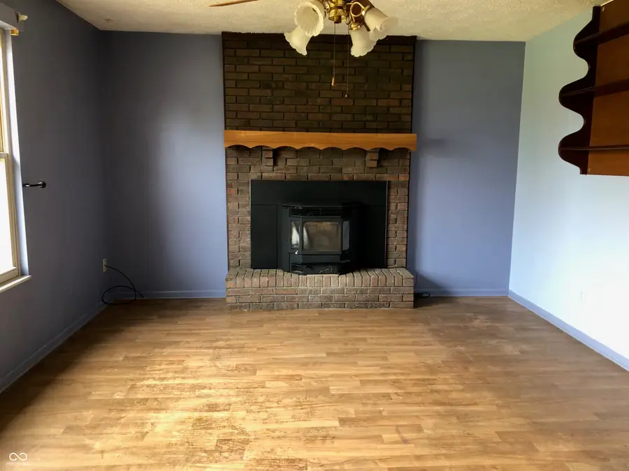 4746 W 1110 N, New Palestine, IN 46163 - #2