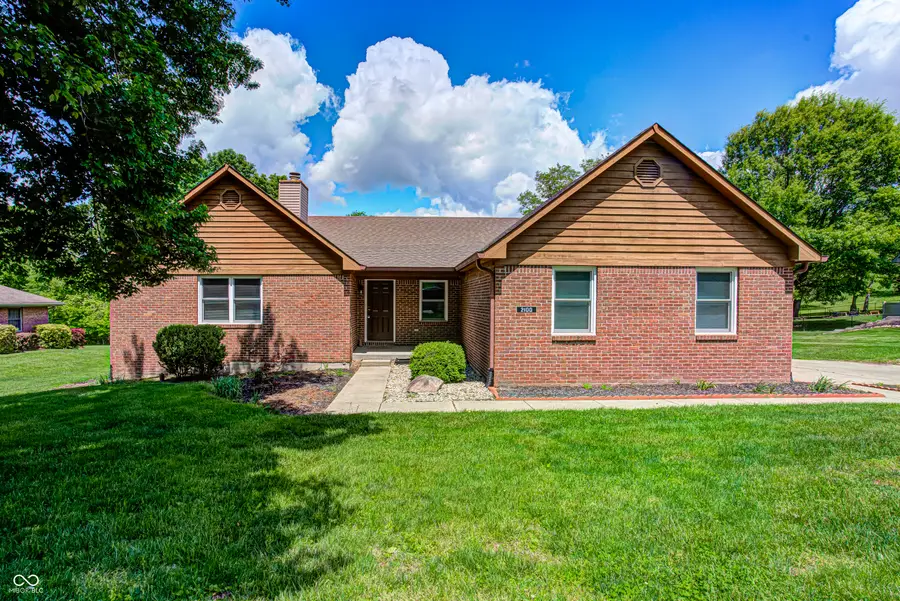 2100 Deer Lake Drive, Martinsville, IN 46151 - #2