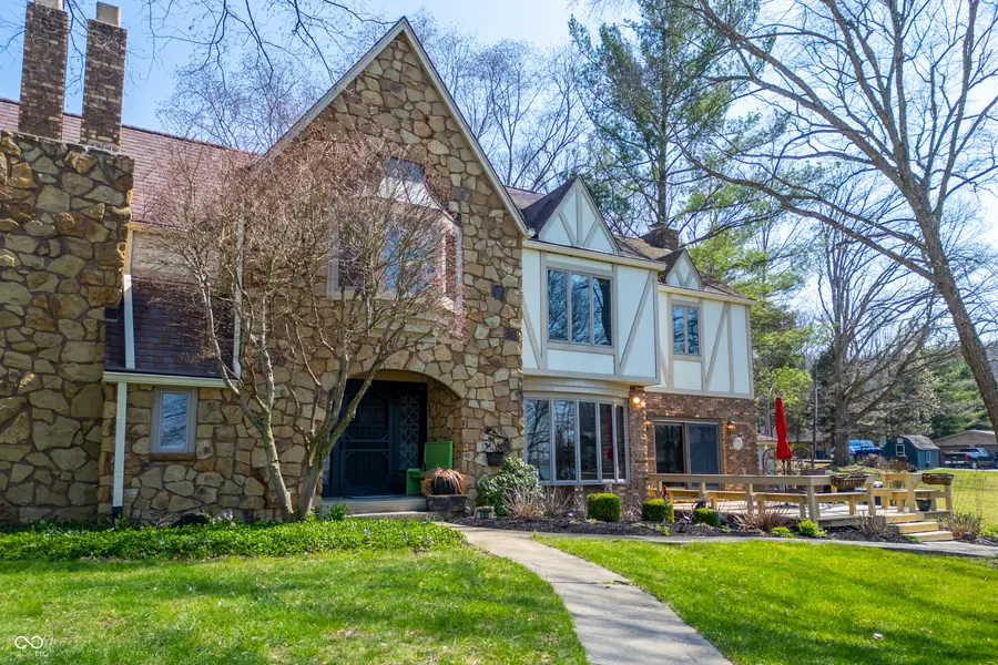 995 E Skyline Drive, Brownstown, IN 47220 - #2