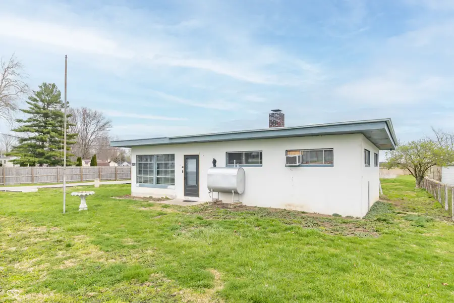 3921 N 200 W, Greenfield, IN 46140 - #3