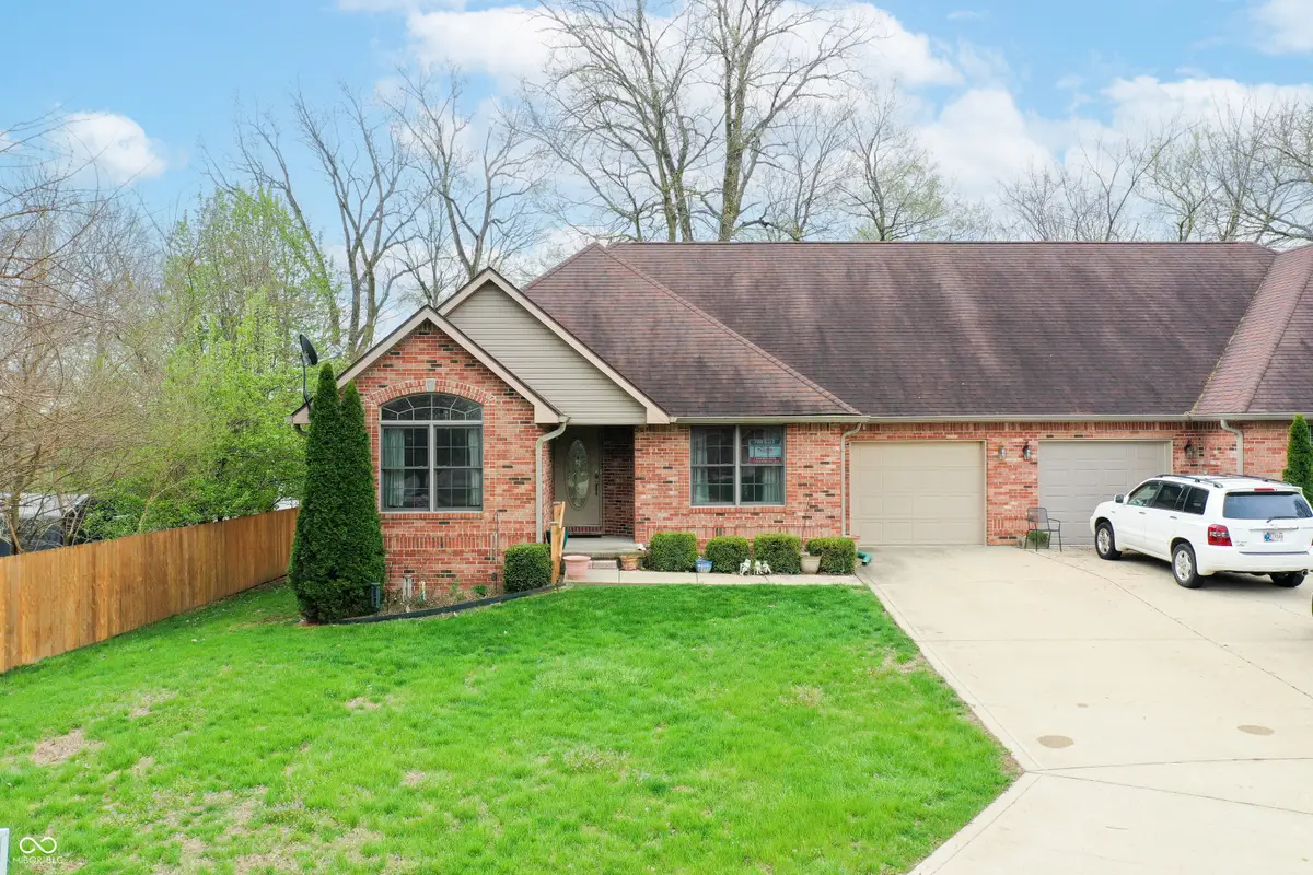 655 Mallards Crossing, Martinsville, IN 46151 - #1