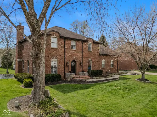 4695 Stonebridge Court, Columbus, IN 47201