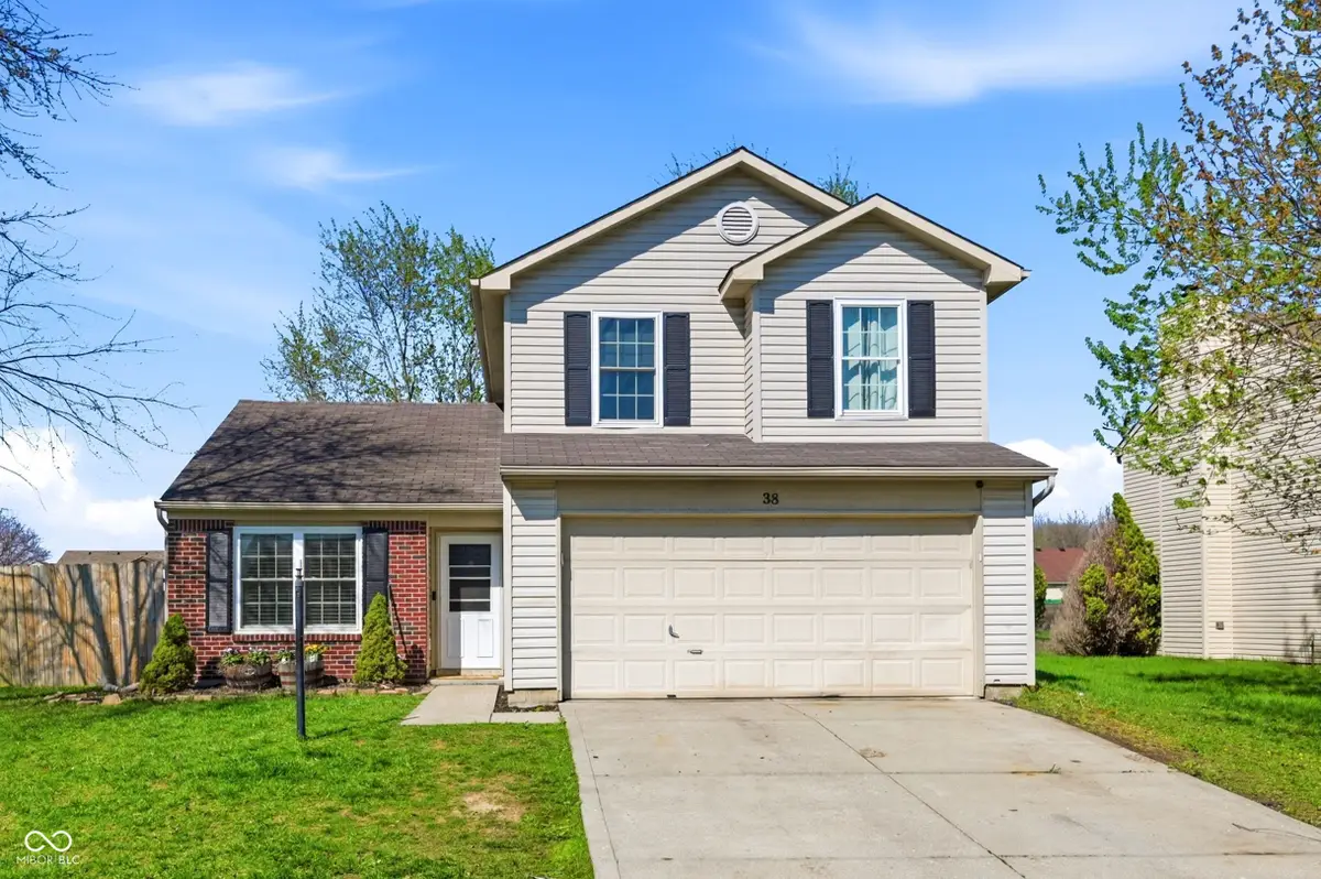 38 Lasalle Lane, Pittsboro, IN 46167 - #1