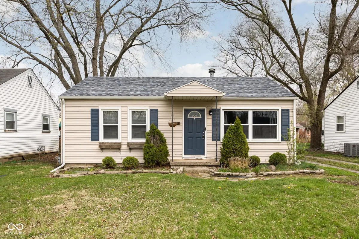 824 W Vinyard Street, Anderson, IN 46011 - #1