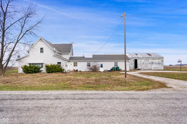 4682 E Division Road, Windfall, IN 46076