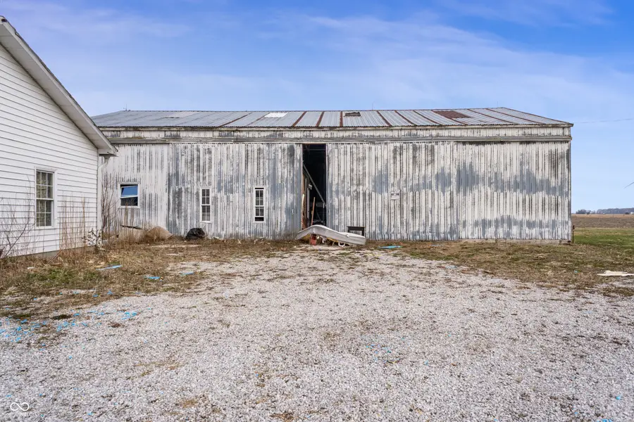 4682 E Division Road, Windfall, IN 46076 - #3