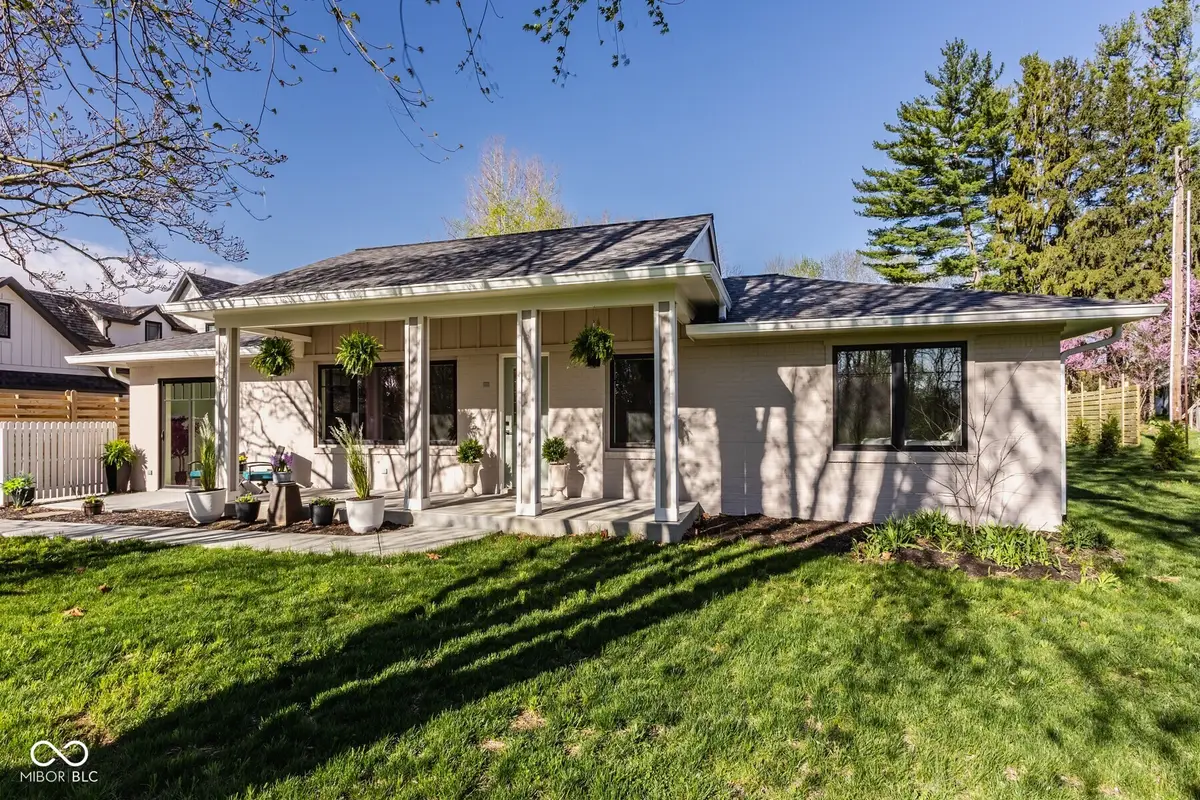 650 Mulberry Street, Zionsville, IN 46077 - #1