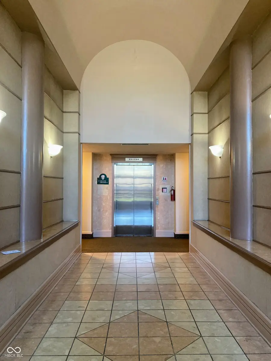 8690 Jaffa Court West Drive #14, Indianapolis, IN 46260 - #3