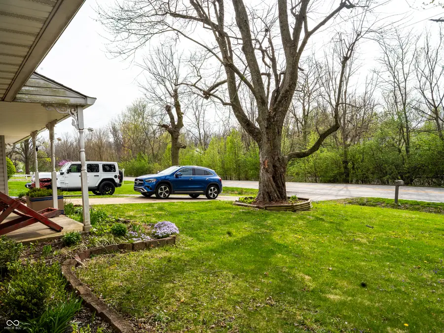 8203 Railroad Road, Indianapolis, IN 46217 - #2