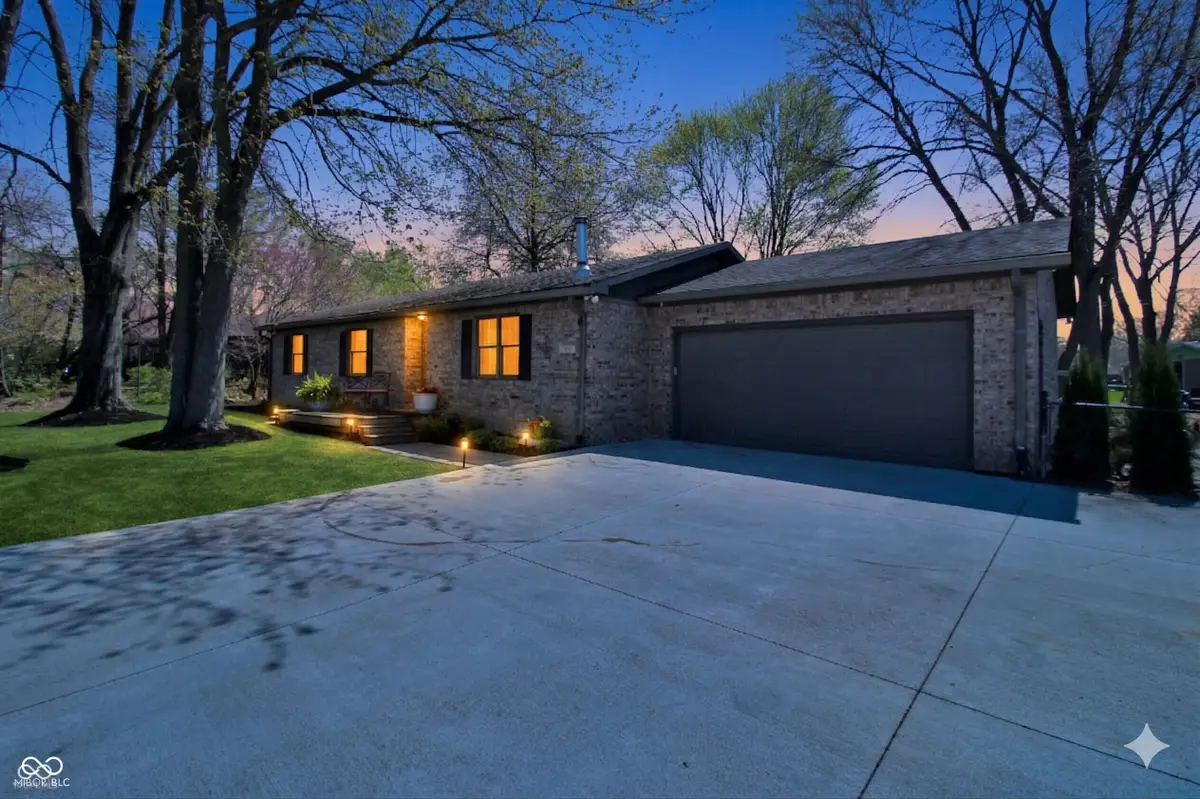 8135 E County Road 700 N, Brownsburg, IN 46112 - #1