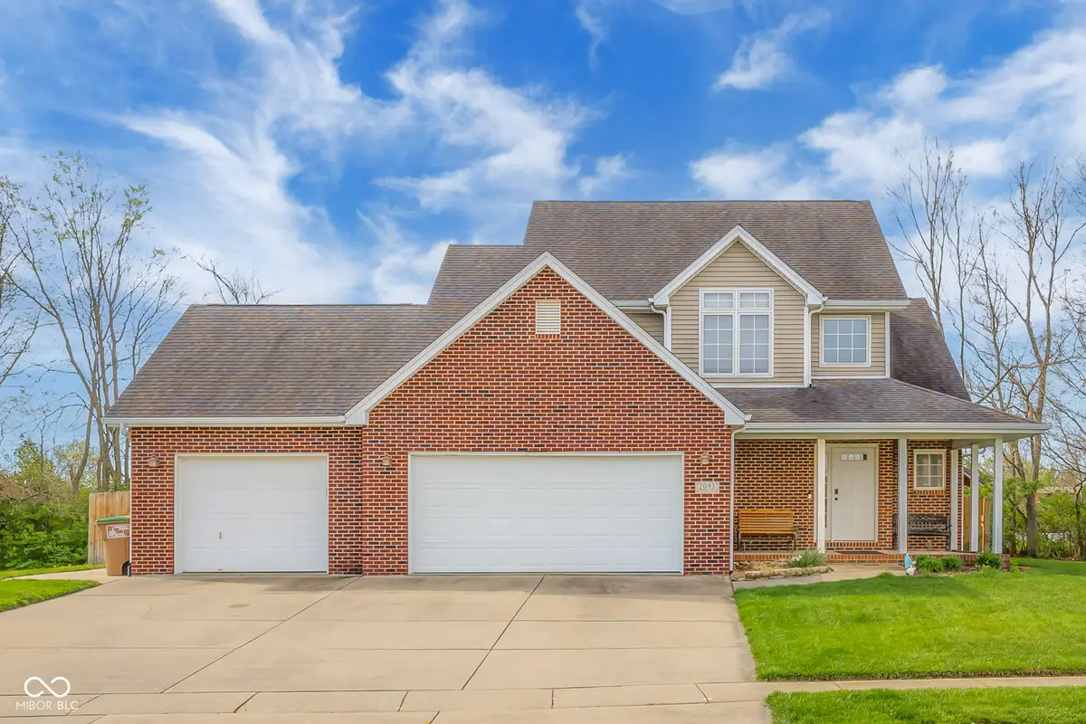 2093 Iroquois Trail, Columbus, IN 47203 - #1