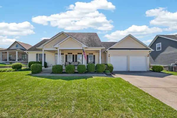 31 Downing Drive, Trafalgar, IN 46181
