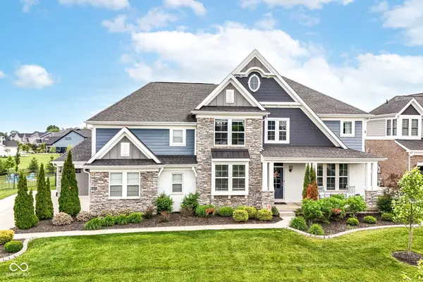 4825 Aberdeen Drive, Zionsville, IN 46077