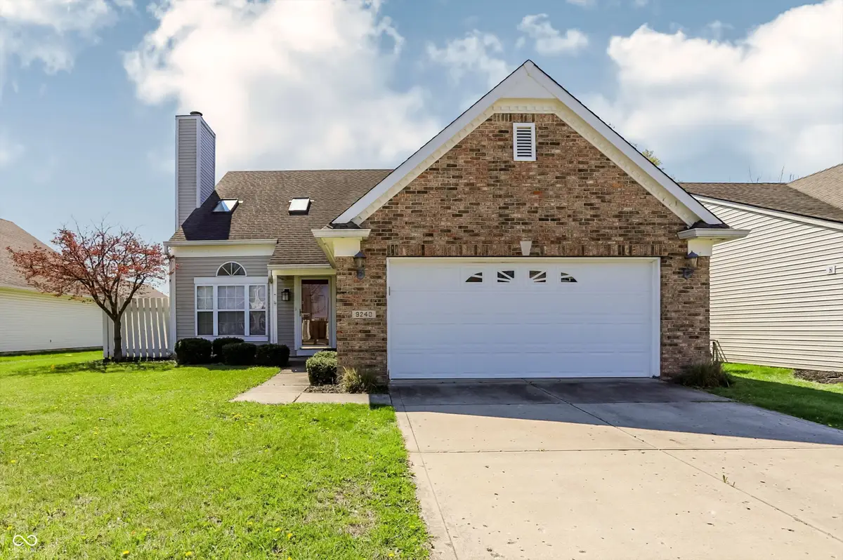 9240 Crossing Drive, Fishers, IN 46037 - #1