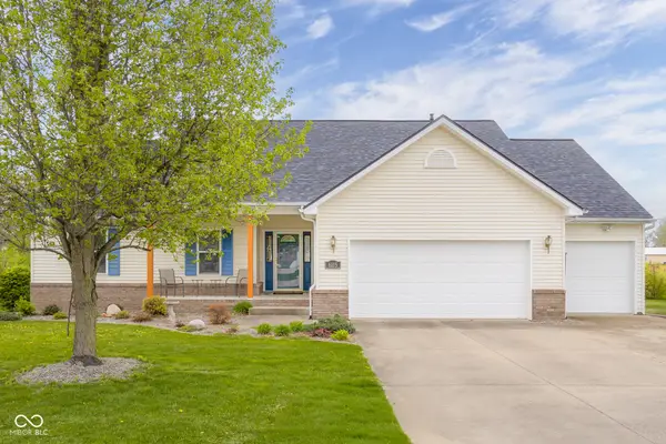 6115 E Prairie Stream Way, Columbus, IN 47203