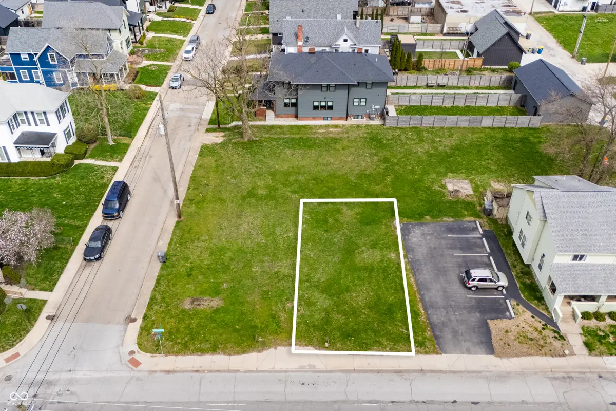 906 E 16th Street, Indianapolis, IN 46202 - #1