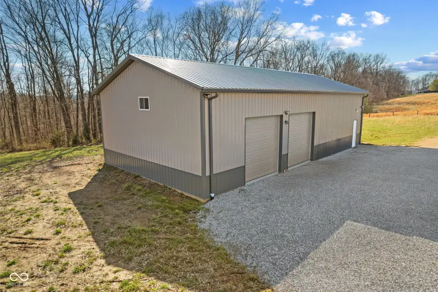 8172 E Ash Road, Bloomfield, IN 47424 - #2