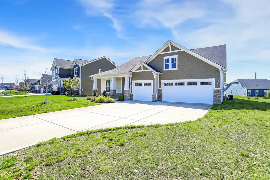 8239 Peggy Court, Zionsville, IN 46077 - #2