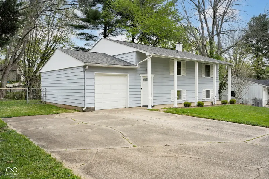 306 S Cedar Drive, Ellettsville, IN 47429 - #2