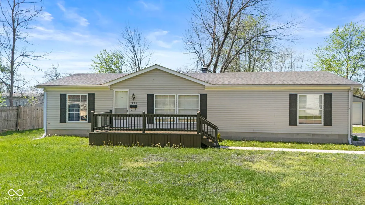 1048 N 1st Street, Austin, IN 47102 - #1