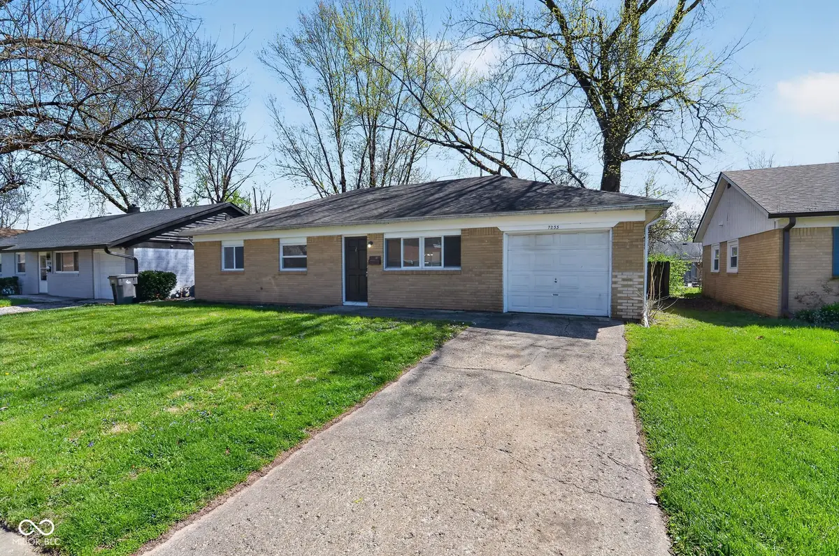 7233 E 34th Place, Indianapolis, IN 46226 - #1