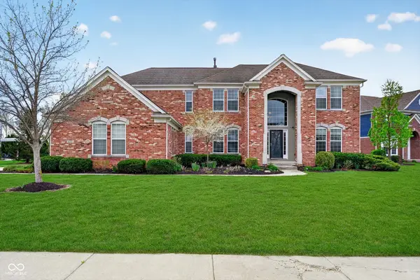 9375 Cobblestone Court, Zionsville, IN 46077