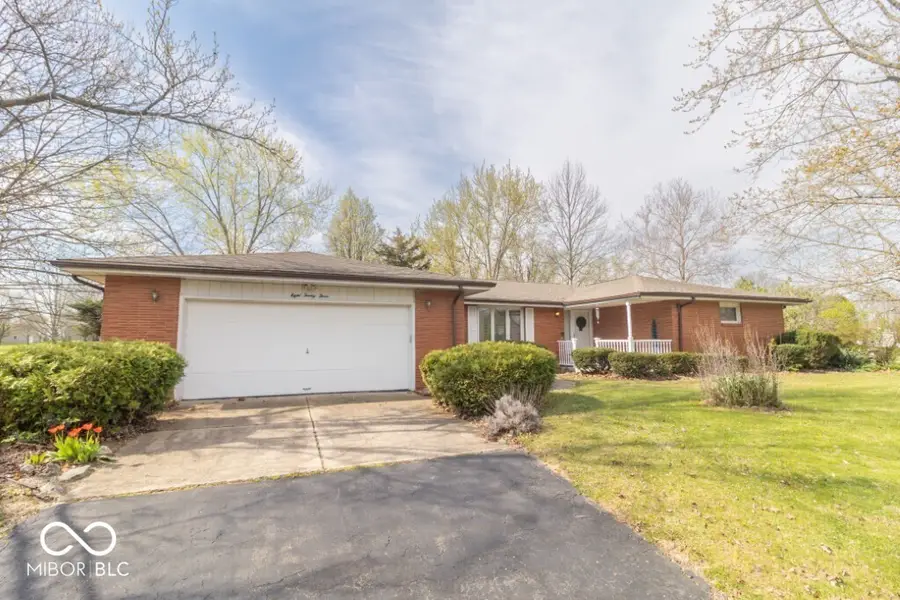 823 Southview Drive, New Castle, IN 47362 - #3