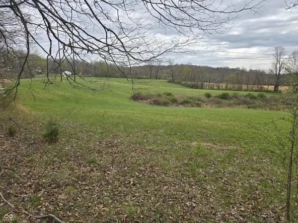 9507 N Neill Road, Bloomfield, IN 47424