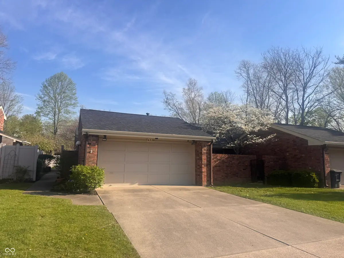 4228 Mockernut Court, Columbus, IN 47201 - #1