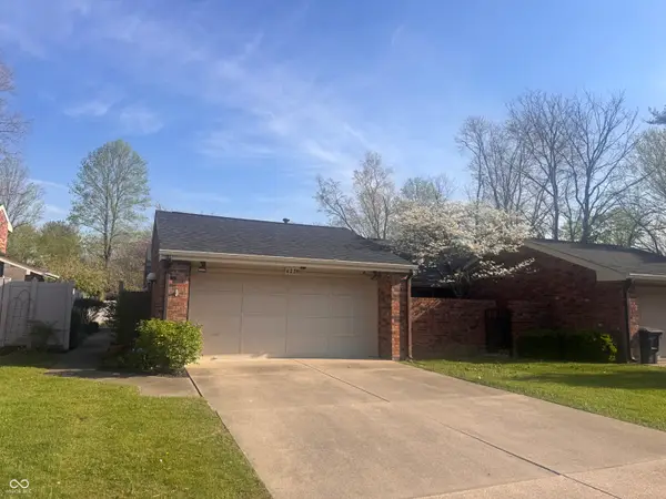 4228 Mockernut Court, Columbus, IN 47201