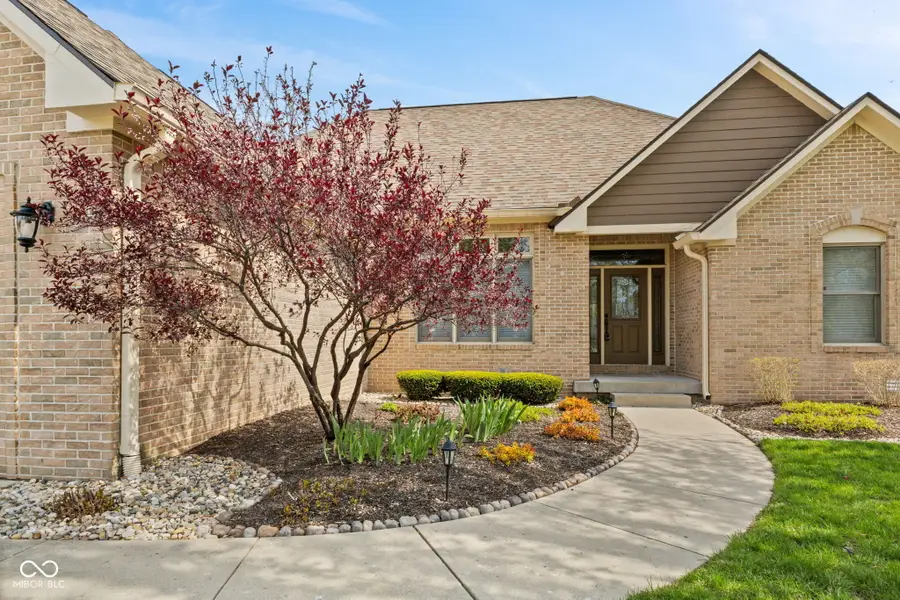 5312 Brooks Bend, Greenwood, IN 46143 - #2
