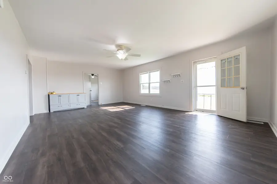 728 N 650 E, Columbus, IN 47203 - #3